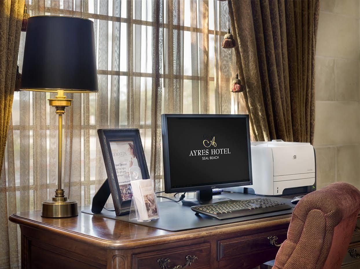 Ayres Hotel Seal Beach - Cypress Buitenkant foto