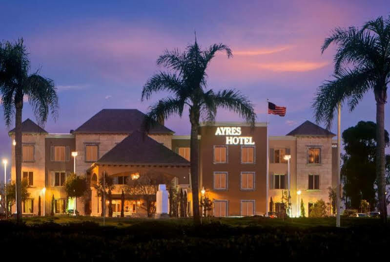 Ayres Hotel Seal Beach - Cypress Buitenkant foto